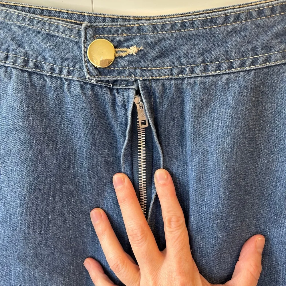 Vintage 70s A-Line Denim Midi Skirt Utility Pockets, Adjustable Waist 26-27” (S) - Picture 7 of 10